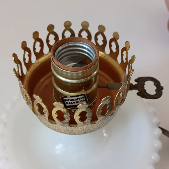 Milk Glass Hurricane Lamp Boudoir Bedside Table Light Floral Hobnail Edge Vtg. - Picture 11 of 16